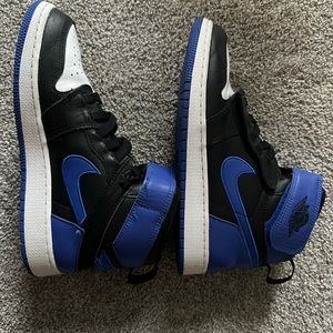 Nike Jordan 1 High Flyease Royal Youth Size 6.5Y